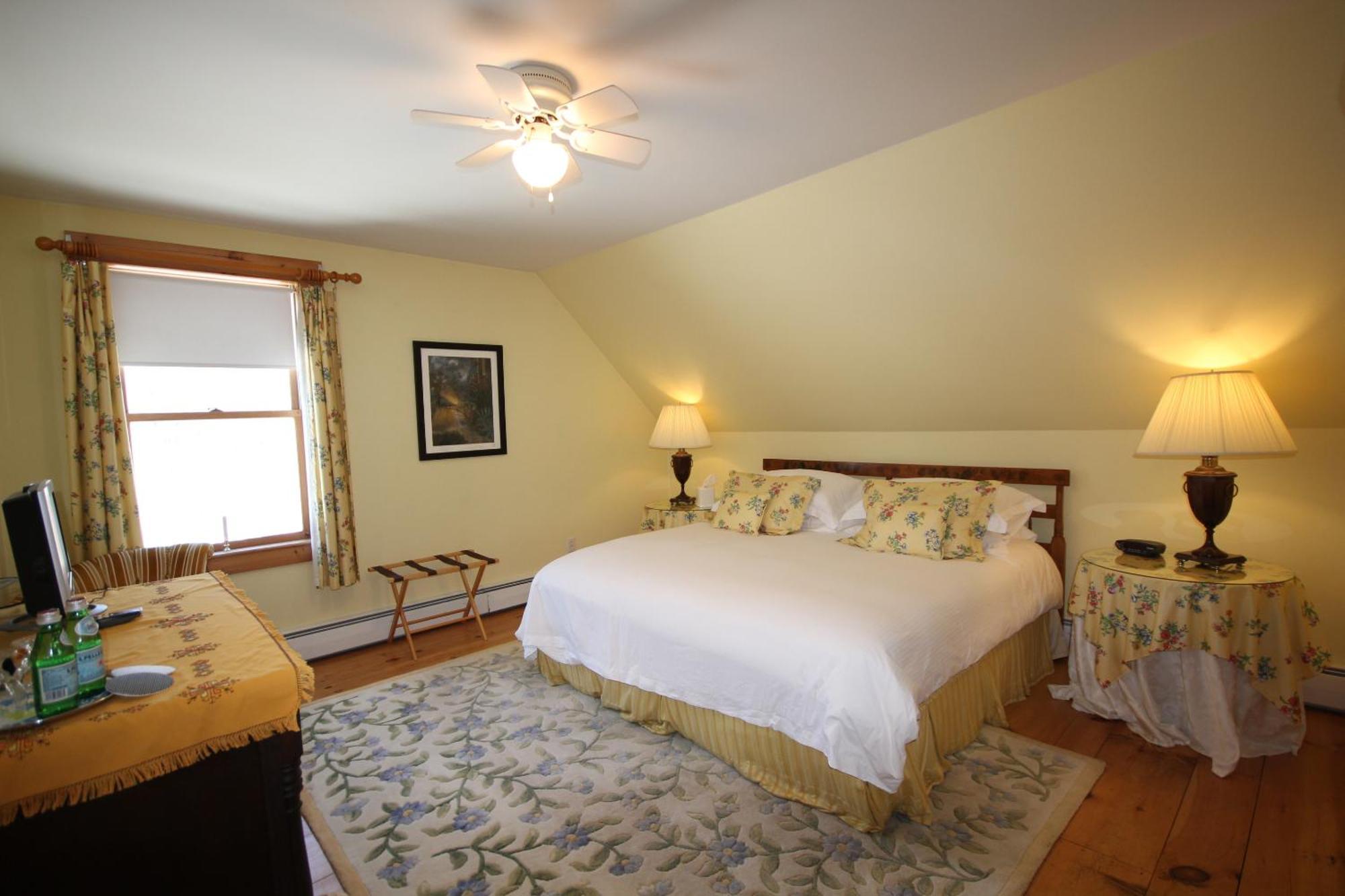 Highland Lake Inn Andover Bilik gambar